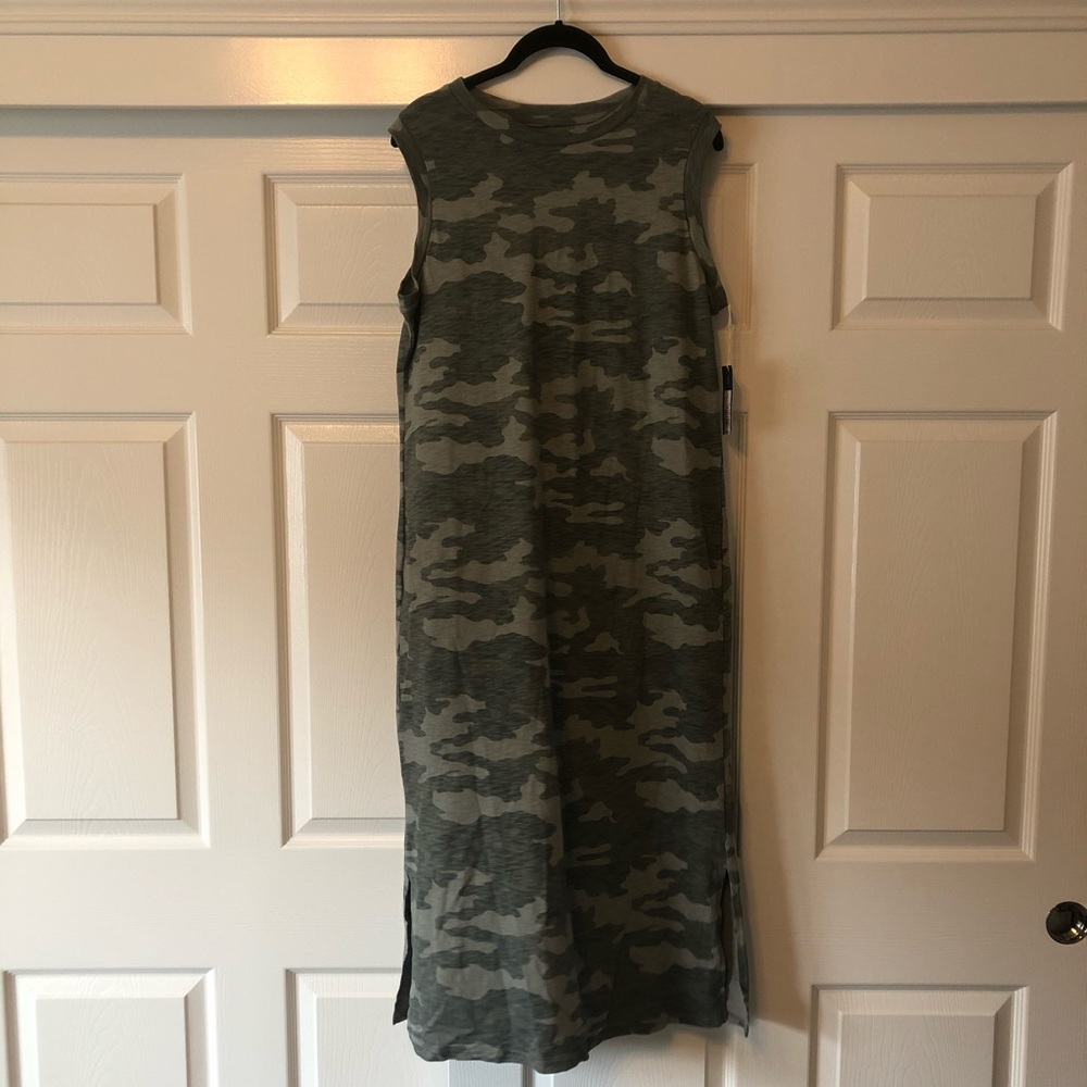 Universal Thread Green Camo Dress